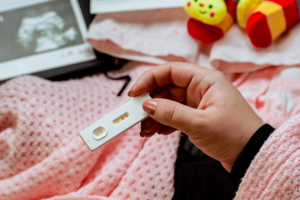 Matote neryškią liniją nėštumo teste? Paaiškino, ką ji reiškia