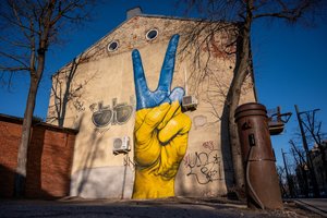 Kauno menininkų palaikymas Ukrainai – kovos už laisvę simbolis miesto centre