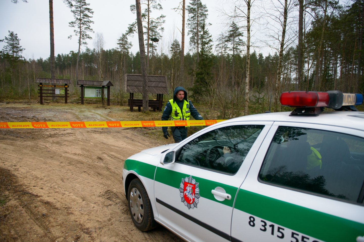  Policija pradėjo tyrimą dėl žiauraus elgesio su gyvūnais Pasvalio rajone. <br> A.Vaitkevičiaus asociatyvioji nuotr. 