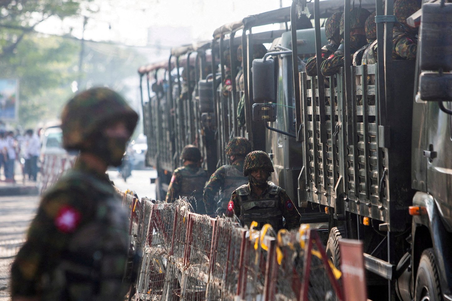 Mianmaro režimo kariai.<br>Reuters/Scanpix nuotr.