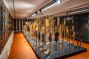 Tūkstančiai lietuvio gyvensenos artefaktų: atveriama analogo Lietuvoje neturinti saugykla