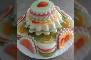 Veronikos receptas: želės tortas su vaisiais sukurs pavasarišką nuotaiką