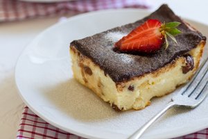 ​„Lvovo“ varškės pyragas – lengvai paruošiamas tikras delikatesas