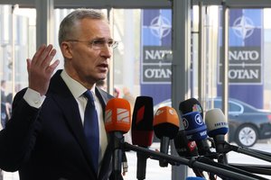 J. Stoltenbergas nelaiko Rusijos grėsme NATO