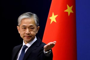 Pekinas: NATO kaltinimai Pekinui dėl paramos Rusijai – „dezinformacija“