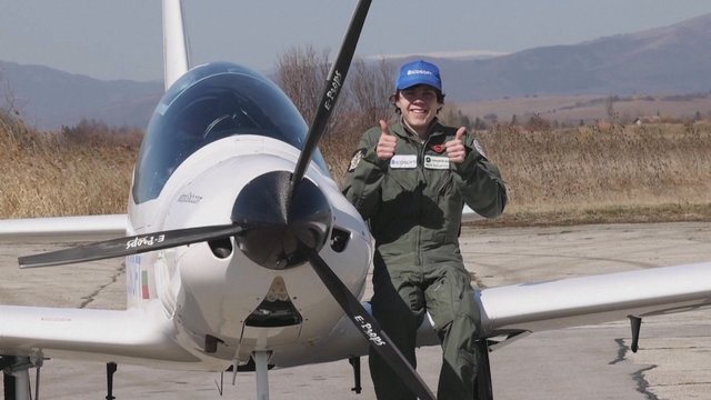 Šešiolikmetis pasiryžo leistis į istorinę kelionę: su mažu lėktuvu planuoja apskrieti aplink pasaulį