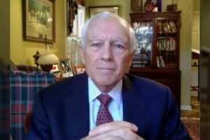 Buvęs NATO pajėgų Europoje vadas: Rusija galėtų suduoti branduolinį smūgį Lenkijai