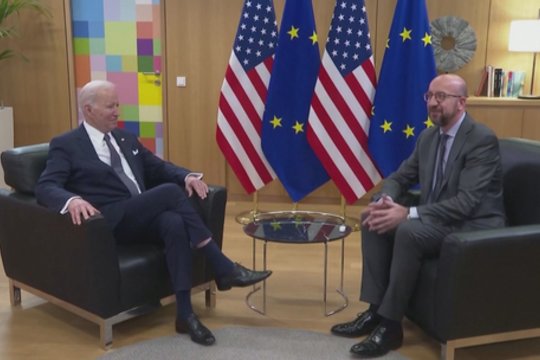 J. Bideno viršūnių susitikimuose Briuselyje – daug vienybės, mažai griežtų veiksmų