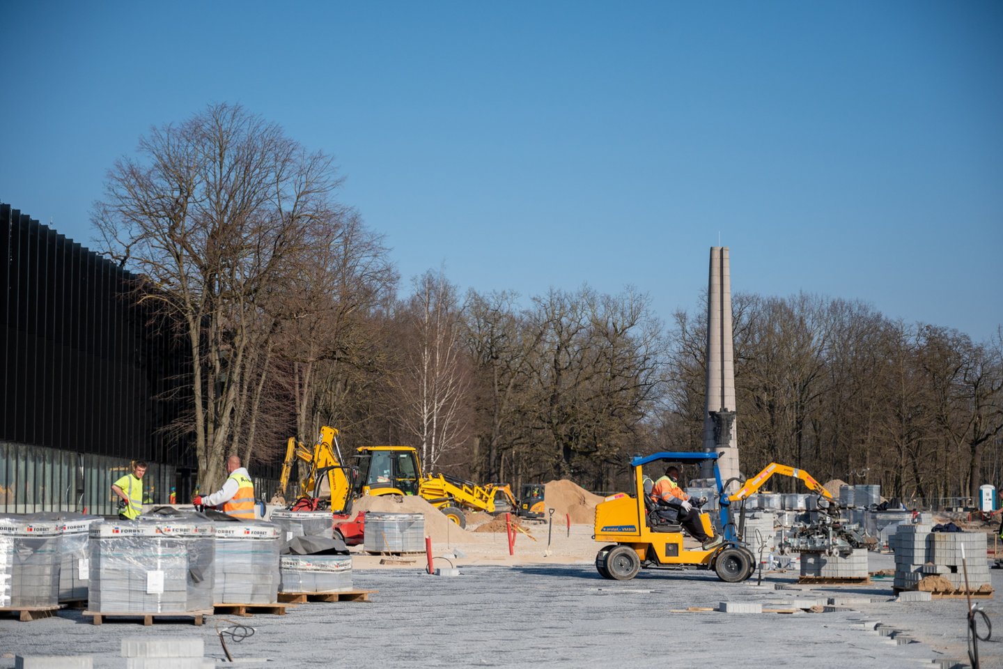 Dariaus ir Girėno stadiono rekonstrukcija sparčiai artėja pabaigos link. Šalia atgimsta ir Sporto gatvė.<br>Pranešimo autorių nuotr.