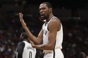 „Nets“ uragano neatlaikiusi „Heat“ gavo ketvirtąjį antausį iš eilės