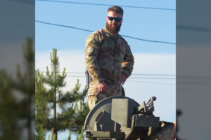 Iš Mariupolio pragaro – vieno legenda tapusio „Azov“ pulko vadų šiurpūs liudijimai ir pažadas