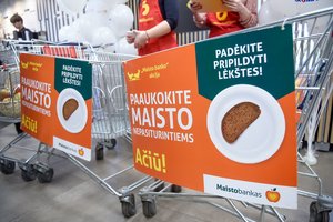 Žmonių gerumui ribų nėra: „Maisto banko“ akcijoje savaitgalį suaukota beveik 360 tūkst. produktų