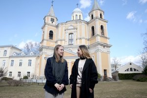 Pabėgėlė iš Kijevo su dukra prieglobstį rado vienoje Vilniaus bažnyčioje
