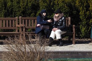 Neapsigaukite: nuo saulės spindulių saugotis būtina, net jei lauke vėsu