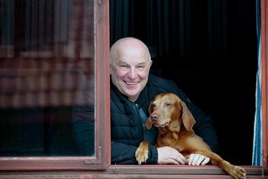 Iš viešumos dingęs aktorius Sigitas Račkys grįžta į televiziją