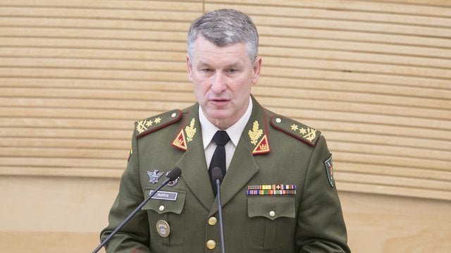 Kariuomenės vadas mano, kad karo grėsmė Lietuvai – sumažėjusi: rusai labai rimtai įstrigo