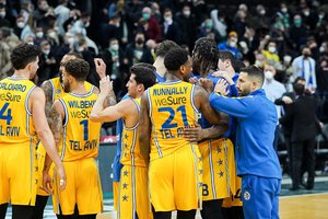Atidėtoje kovoje Atėnuose „Maccabi“ pasinaudojo galimybe įsitvirtinti aštuonete