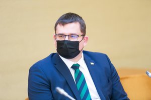 L. Kasčiūnas užsimena apie puolamąją ginkluotę Ukrainai: jei to nedarysime – įklimpsime į alinančias derybas