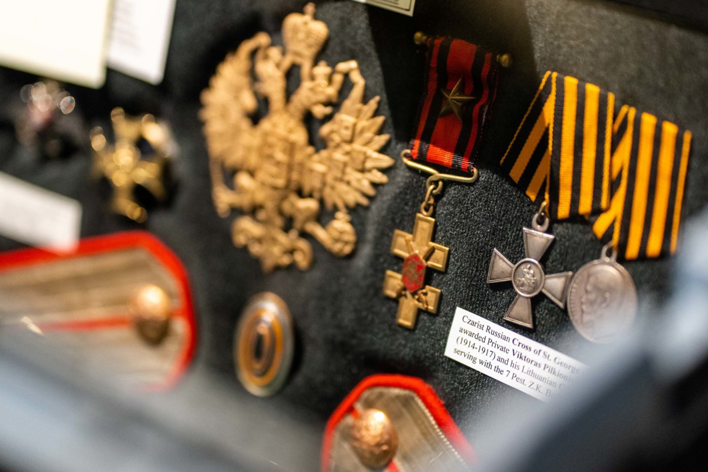 Buvusio FTB agento, išeivijos lietuvio Henry Lazarus Gaidis kolekcija - viena didžiausių kada nors Lietuvai padovanotų muziejinių kolekcijų.<br>S. Samsono nuotr.  