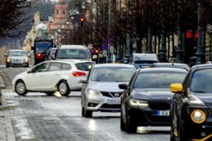 Svarstote arba turite hibridinį automobilį? Atskleidė, ką turėtumėte apie juos žinoti ir kiek išleisite autoservisuose