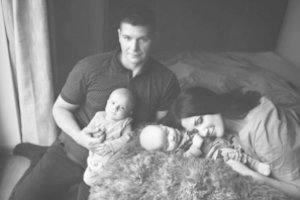 Trejus metus lauktas stebuklas: pagalbinis apvaisinimas dovanojo dvynukus