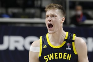 Dėl Jono Jerebko perėjimo į CSKA šokiruoti švedai galiausiai atsikvošėjo – smogė skaudžiu kirčiu krepšininkui