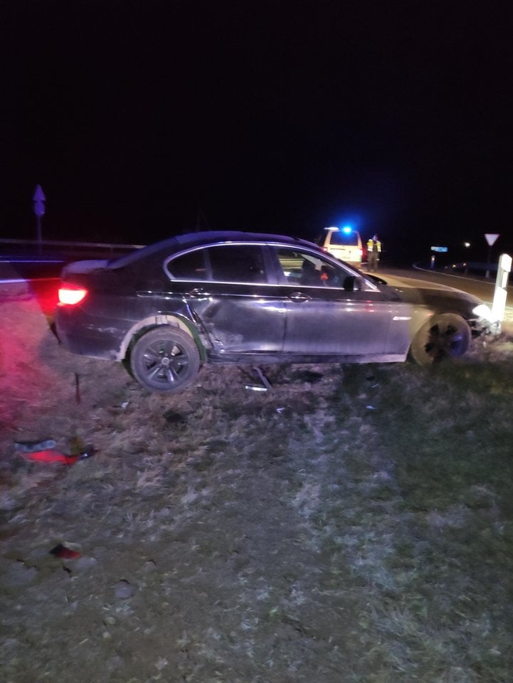 Per tris dienas nuo neblaivių vairuotojų nukentėjo 10 asmenų: du buvo sužaloti, o aštuoniems apgadinti automobiliai.<br>„Lietuvos policijos“ nuotr.