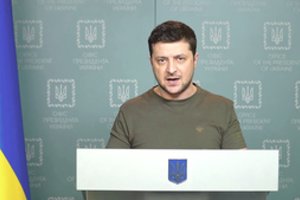 V. Zelenskis apie Rusijos pajėgų atitraukimą ir Maskvos taktiką: „Žinome jų ketinimus“