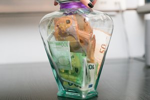 Šiaulietis liko prie suskilusios geldos – negavo taip žadėto beveik 100 tūkst. eurų palikimo