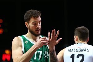Prieš dvikovą su „Baskonia“ žalgiriečiai demonstravo savo taiklumą nuo vidurio aikštės