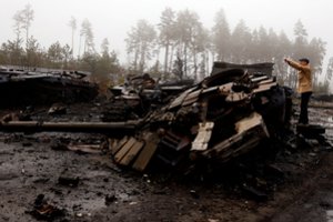 Ukraina atmetė Rusijos kaltinimus dėl Belgorodo smūgio Belgrodo degalių bazei, V. Putino režimo raketos nesustojo