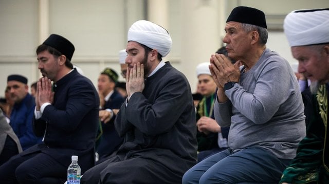 Pasaulio musulmonai pradeda šventąjį pasninko mėnesį – Ramadaną