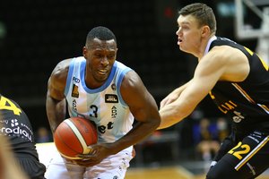 LKL drama Jonavoje: pasvaliečių šturmą atlaikę šeimininkai šventė pergalę