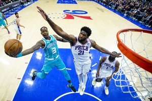 „Philadelphia 76ers“ per du kėlinius pelnė 86 taškus