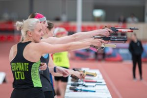 Lietuvos šiuolaikinės penkiakovės čempionų titulus susižėrė I. Serapinaitė ir N. Chmieliauskas