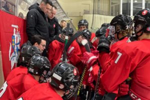 Lietuvos jaunių ledo ritulio rinktinė pasaulio čempionatą pradėjo pralaimėjimu 