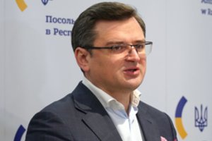 D. Kuleba: planuojamos naujos ES sankcijos Rusijai – nepakankamos