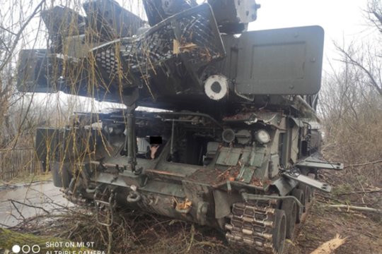 Įspūdingas trofėjus: ukrainiečiai perėmė visiškai sveiką „Buk“ raketų sistemą su amunicija