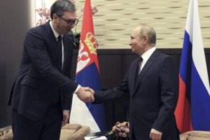 V. Putinas sveikina A. Vučičių su pergale Serbijoje ir tikisi stiprinti „strateginę partnerystę“
