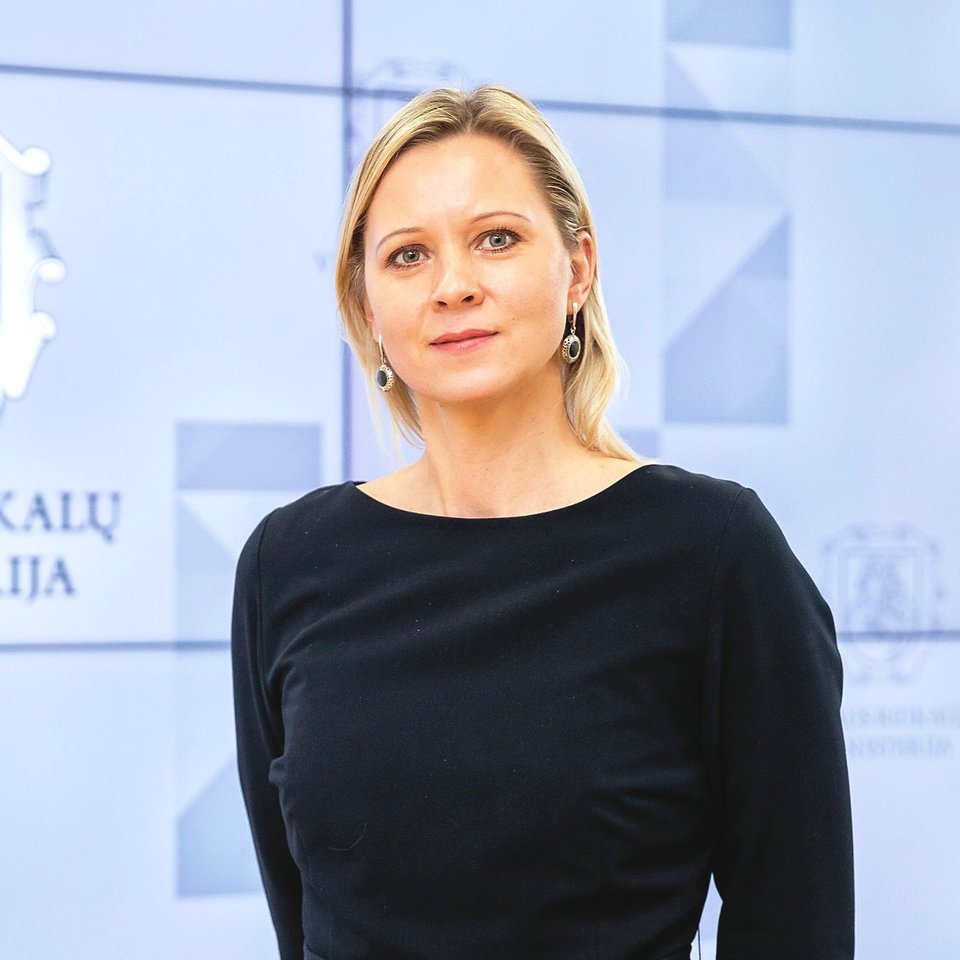 Bendrame Seimo komitetų posėdyje vidaus reikalų viceministrė Sigita Ščajevienė jau užsiminė, kad įstaigų vadovų atranka ir toliau esą vyks centralizuotai.