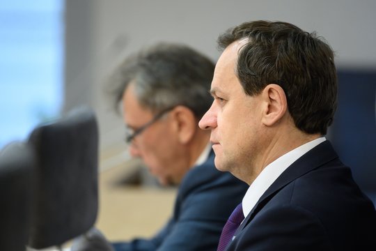 Vytautas Bruveris. Partija jau vedama „Jedinstvo“ link