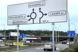 Vairuotojai piktinasi situacija žieduose: kaip ilgai dar turėsime žaisti šitą žaidimą?