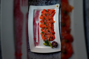 Greitai ir lengvai paruošiamas lašišos užkandis: tereikės vos kelių ingredientų