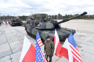 Lenkija įsigis iš JAV tankų, kitų karinių mašinų už 4,32 mlrd. eurų