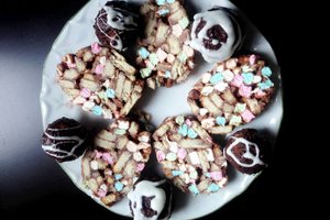 Velykinis „Tinginys“ su sutirštintu pienu pagal Kristinos receptą: nesigailėsite išbandę