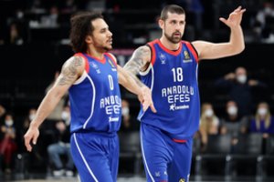 Sh. Larkino vedama „Anadolu Efes“ namuose įveikė „Bayern“