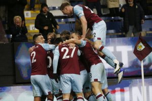 Dėl išlikimo „Premier“ lygoje kovojančių klubų dvikovoje – „Burnley“ pergalė prieš „Everton“