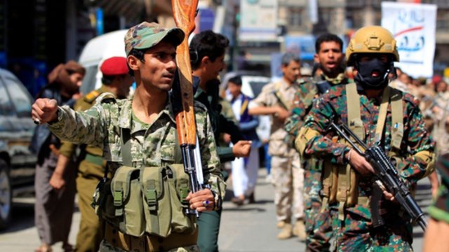 Reikšmingas pokytis koalicijoje: Jemeno prezidentas perdavė valdžią naujai įkurtai tarybai