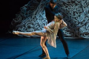 Eglės ir Žilvino meilės istoriją Klaipėdoje vėl pasakos šokėjai Julija Stankevičiūtė ir Mantas Černeckas