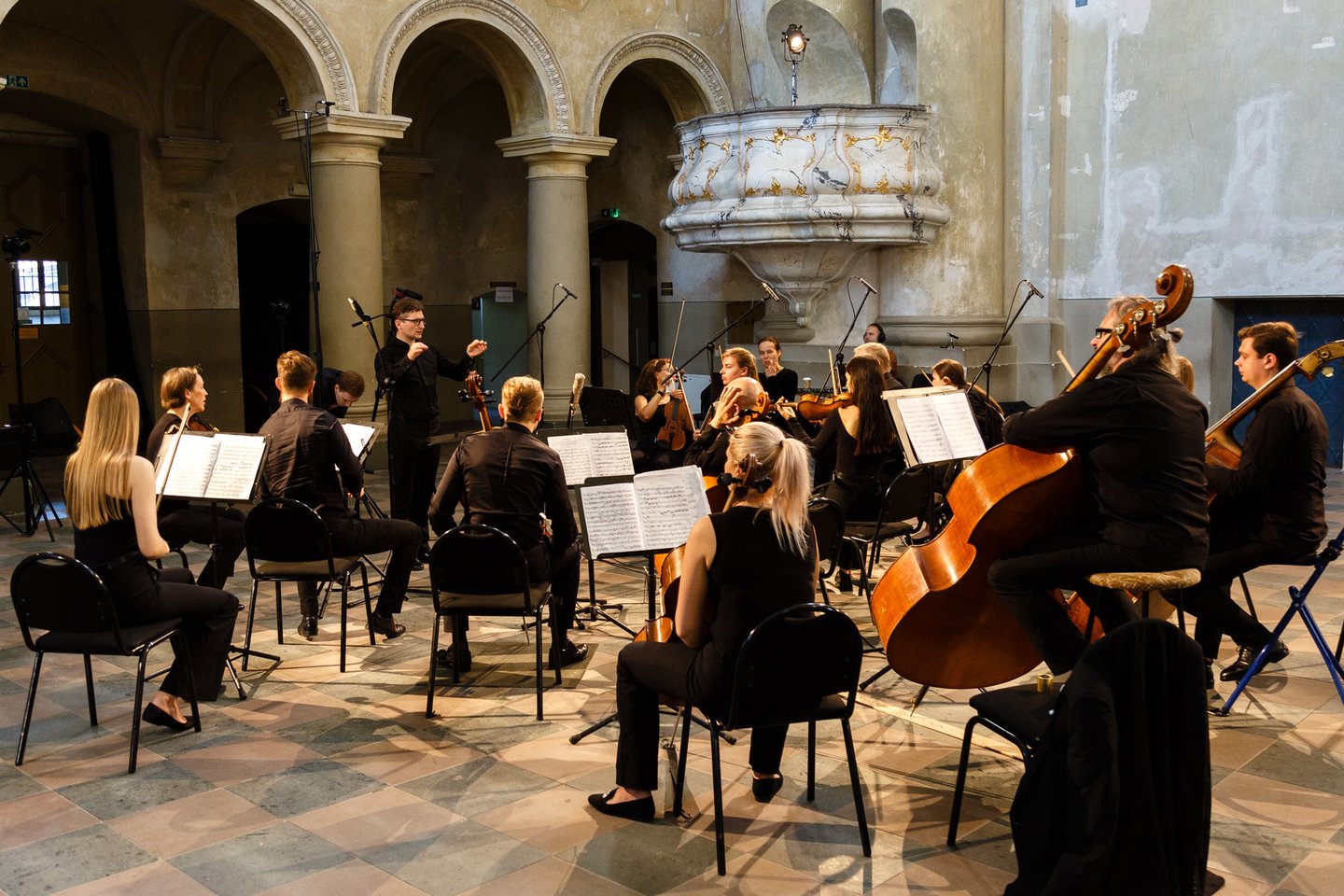 Šv.Kristoforo kamerinis orkestras parengė programą monsinjorui K.Vasiliauskui atminti.